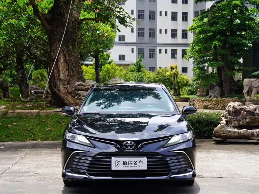 Toyota Camry 2021