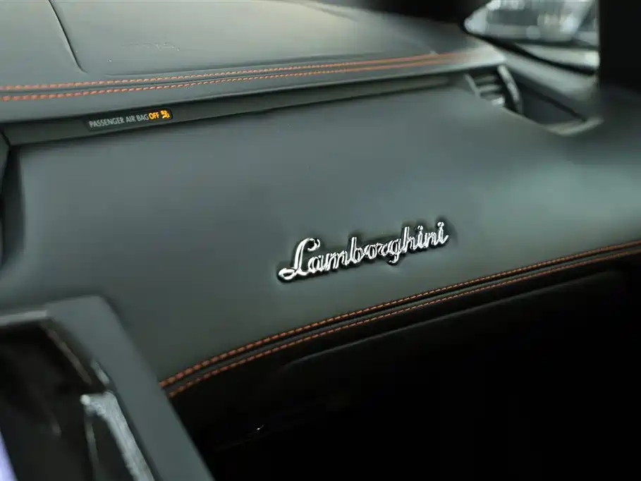 Lamborghini Aventador 2016 — фото 20