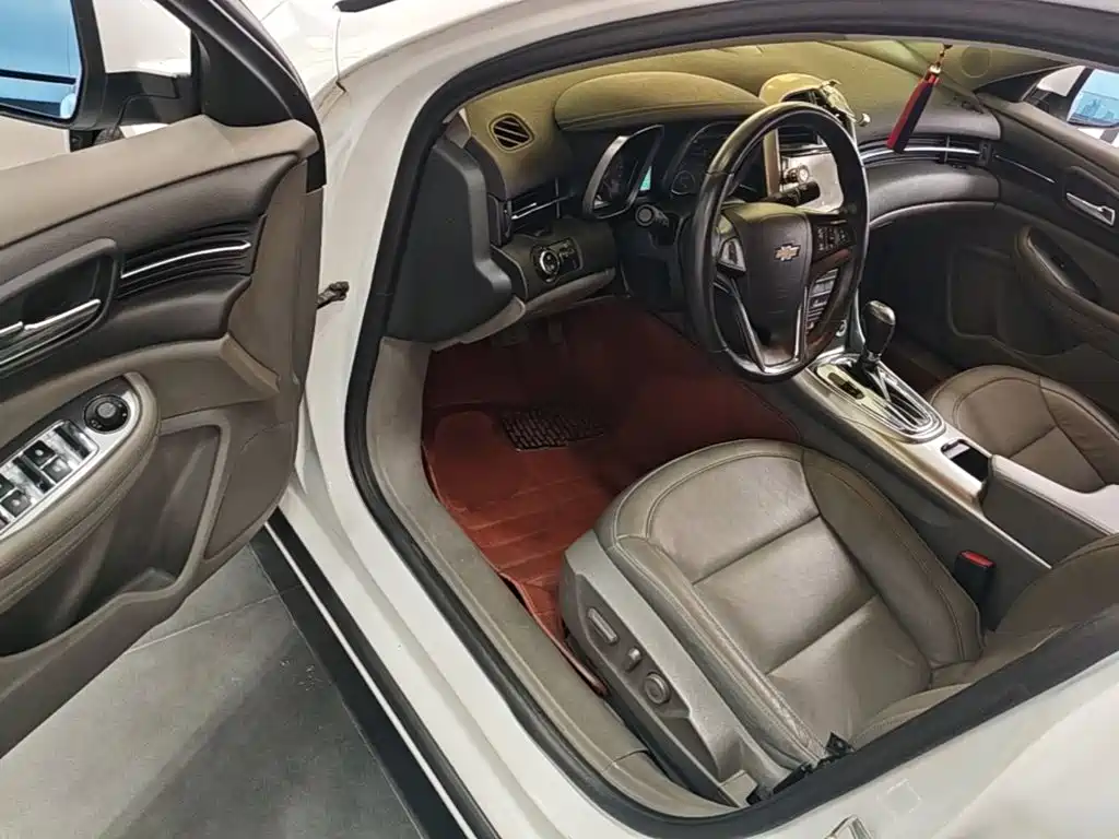 Chevrolet Malibu 2015 — фото 16