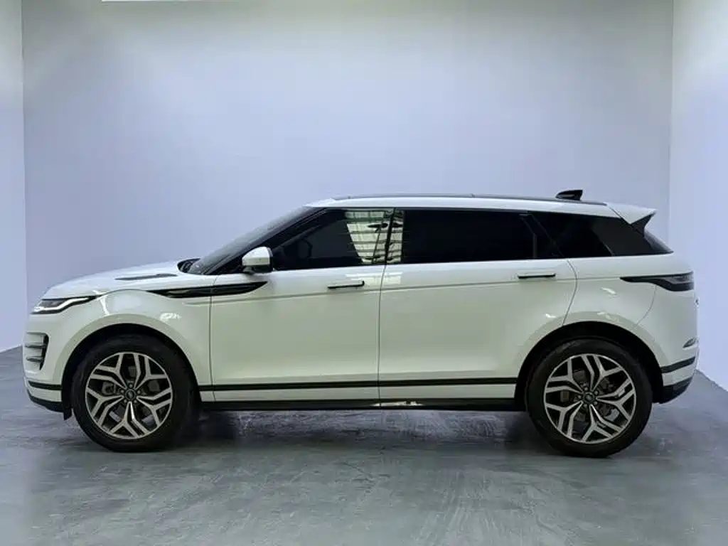 Land Rover Evoque 2023 — фото 9
