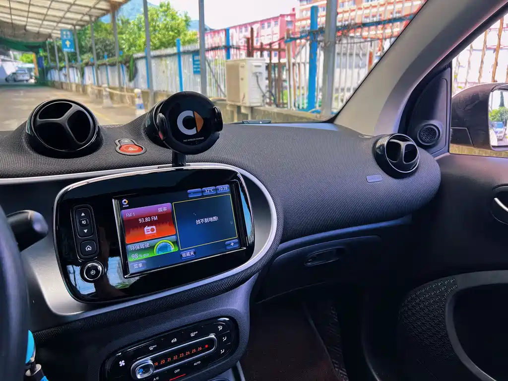 smart Fortwo 2017 — фото 10
