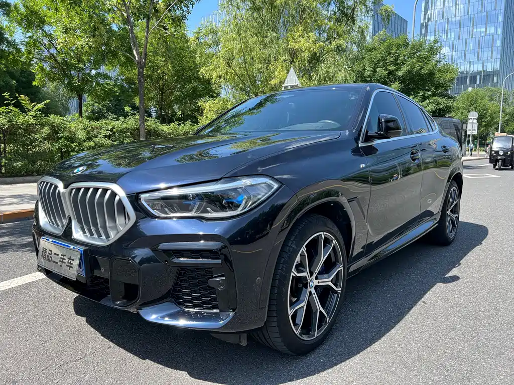 BMW X6 2022 — фото 1