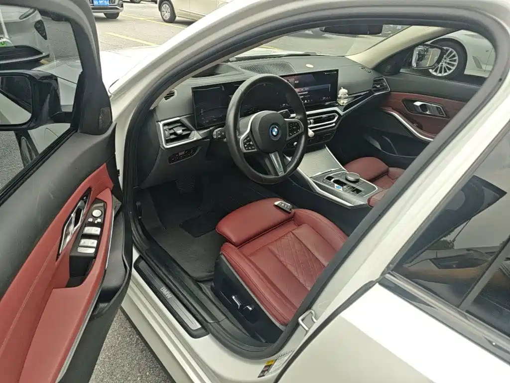 BMW i3 2024 — фото 16
