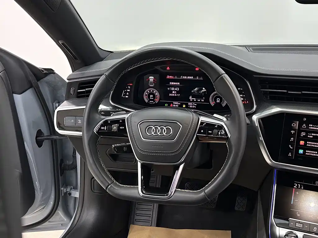Audi A7L 2025 — фото 9