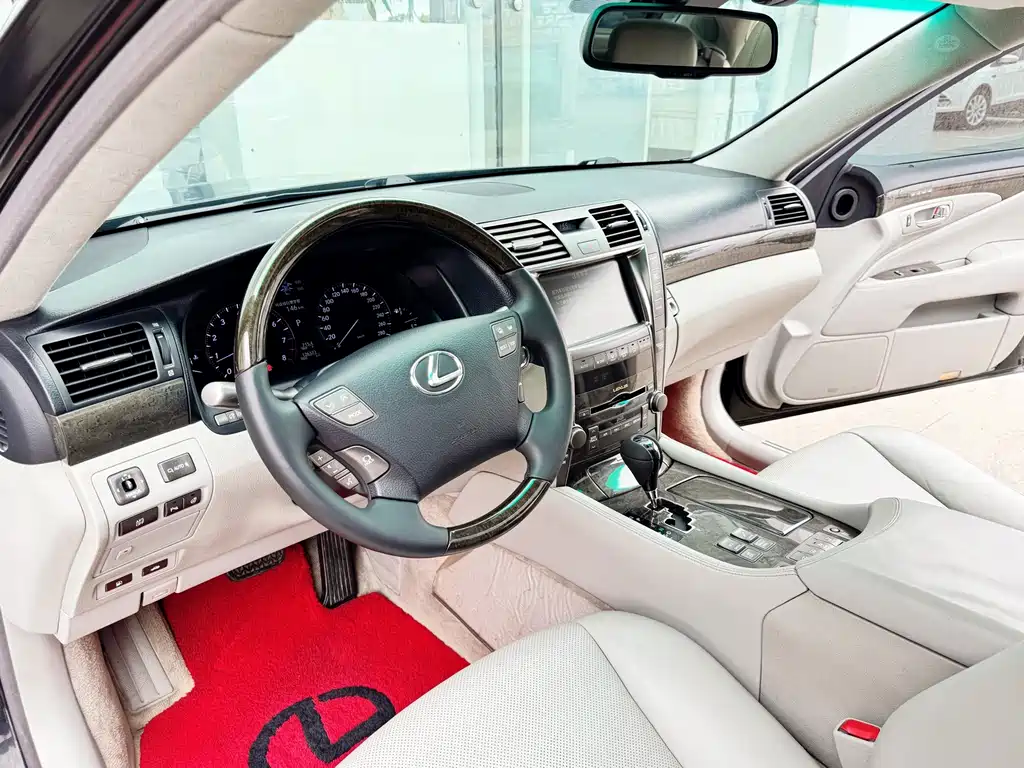 Lexus LS 2009 — фото 10