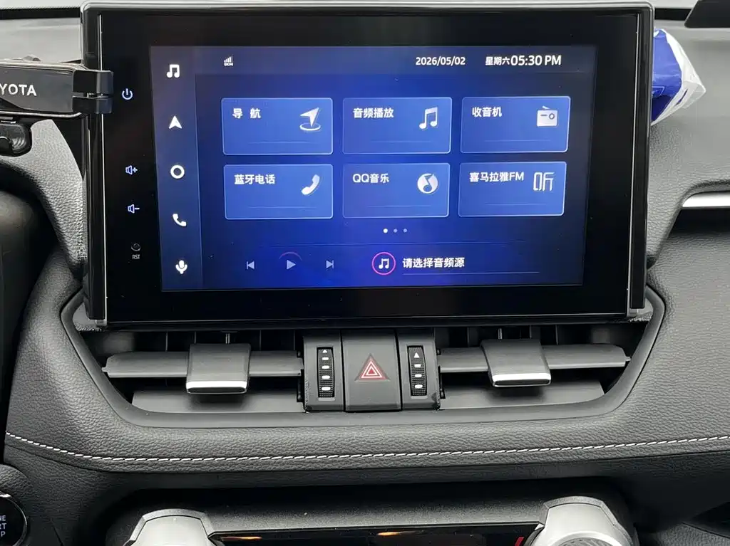 Toyota RAV4 2022 — фото 20