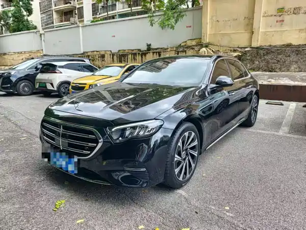Mercedes-Benz E-Class 2024