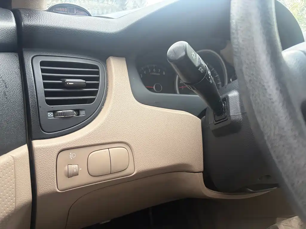 Kia Sportage 2010 — фото 17