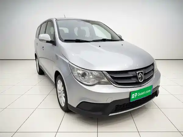 Baojun 730 2015