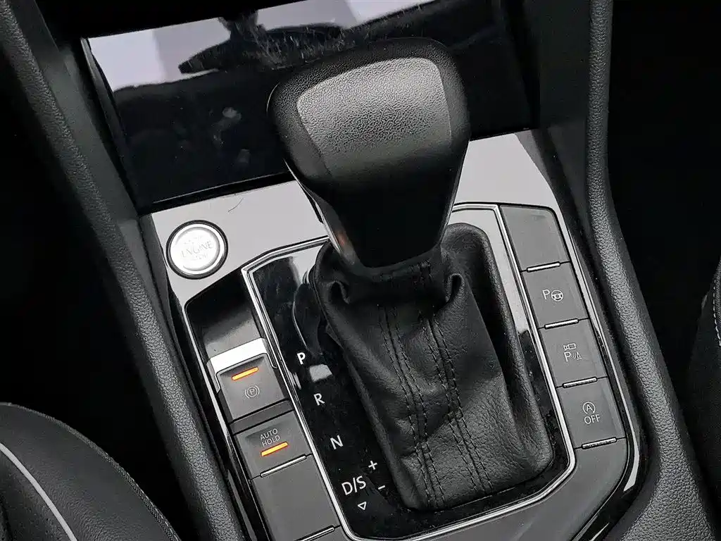 Volkswagen Tiguan L 2022 — фото 13