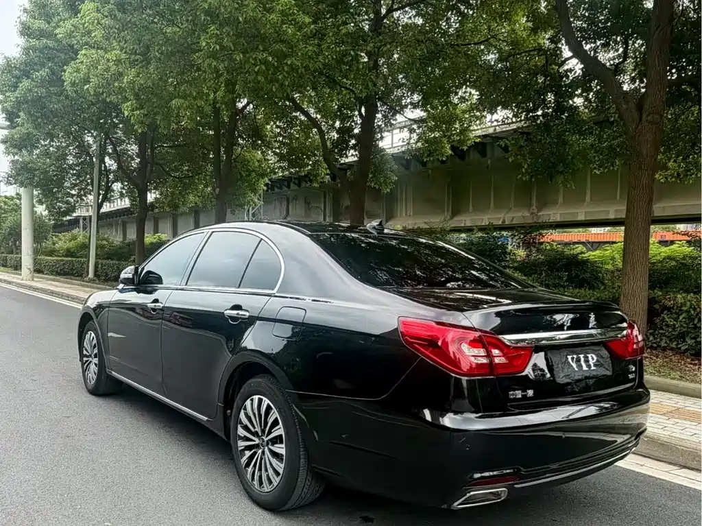 Hongqi H7 2018 — фото 14