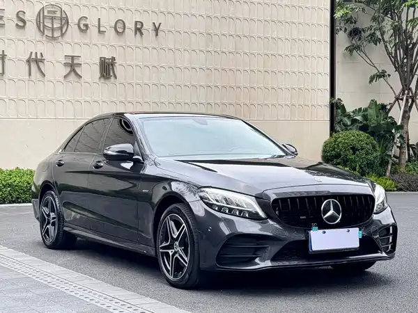 Mercedes-Benz C-Class 2021