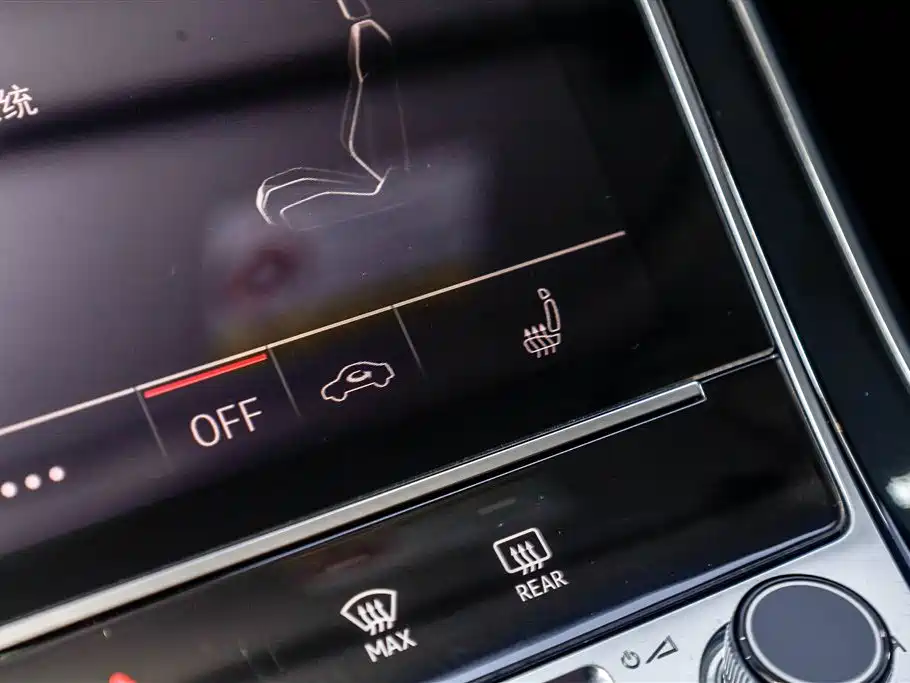 Audi Q7 2020 — фото 13