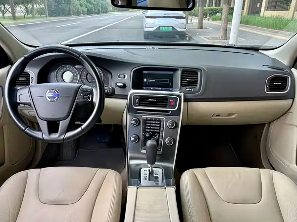 Volvo S60 2012