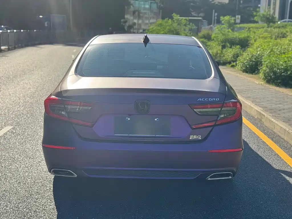 Honda Accord 2023 — фото 11
