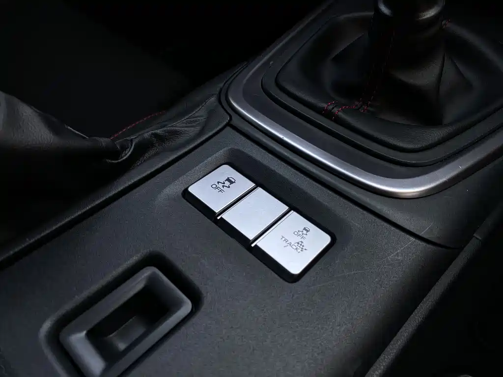 Subaru BRZ 2023 — фото 16