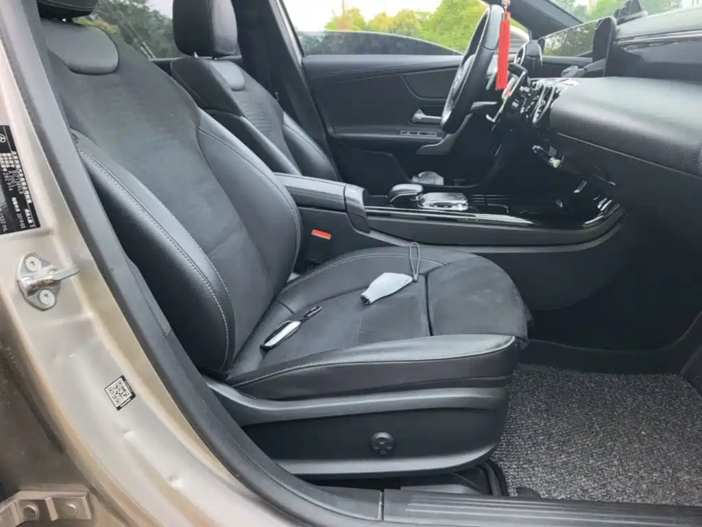 Mercedes-Benz A-Class 2019 — фото 25