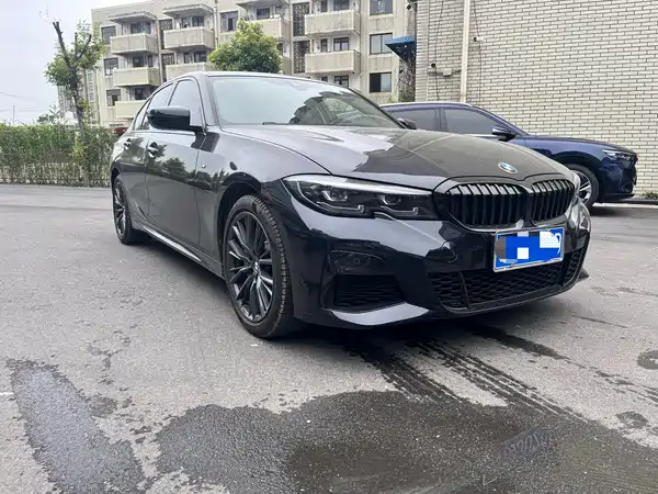 BMW 3 Series 2022