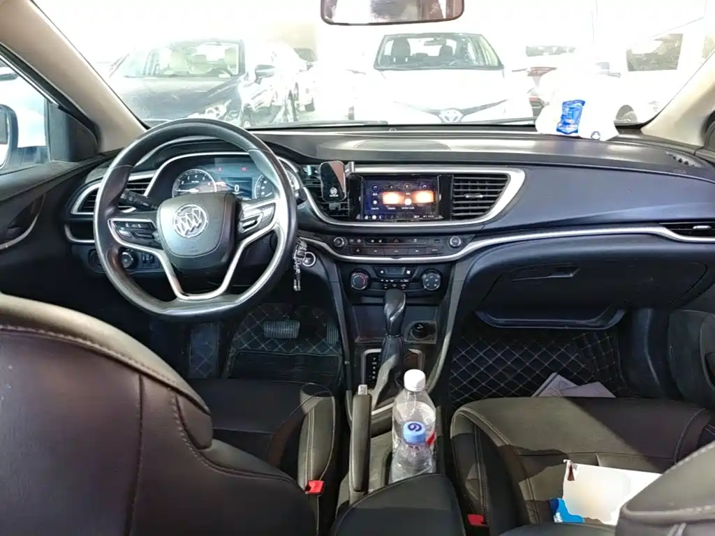 Buick Excelle 2021 — фото 10