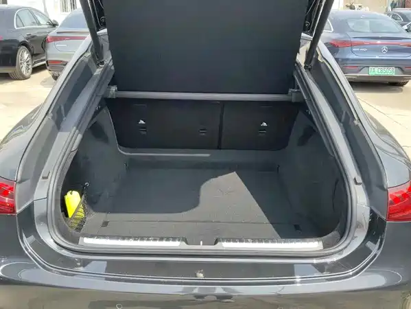 Mercedes-Benz EQS 2024