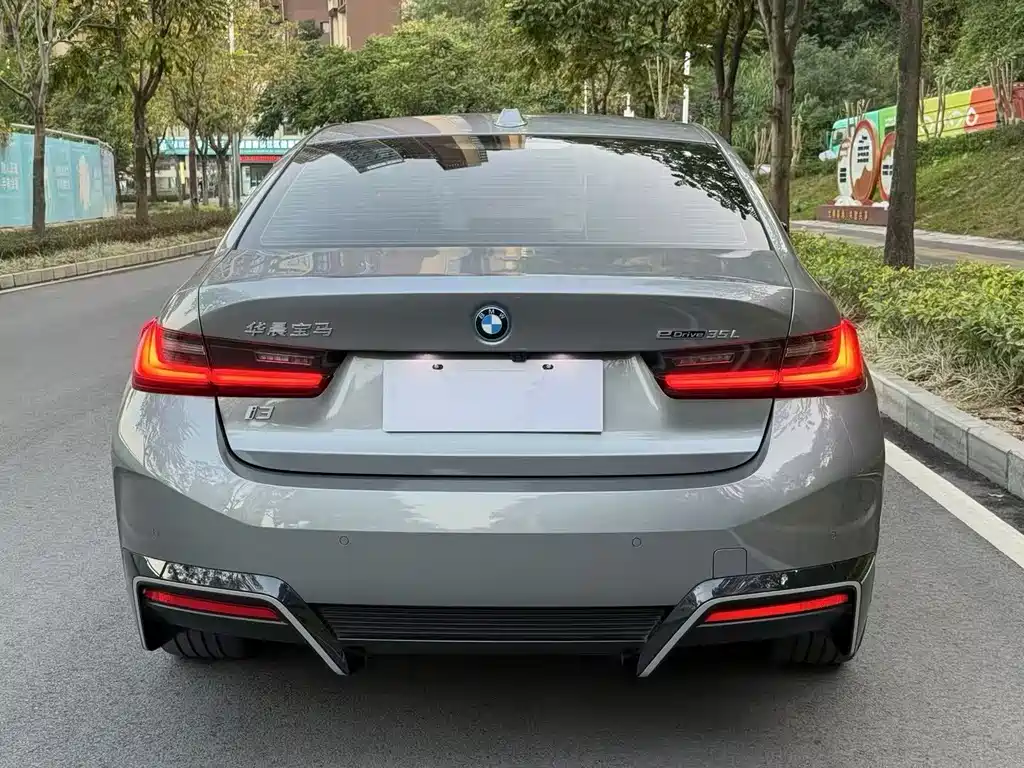 BMW i3 2023 — фото 9