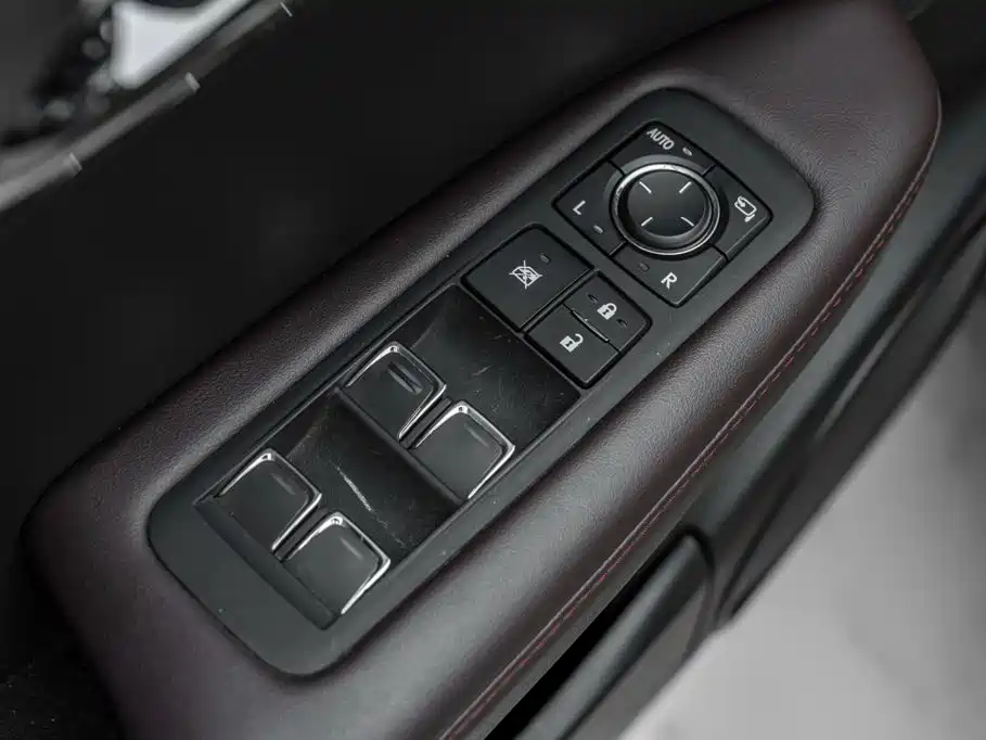 Lexus RX 2021 — фото 16