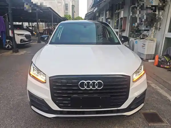 Audi Q2L 2020