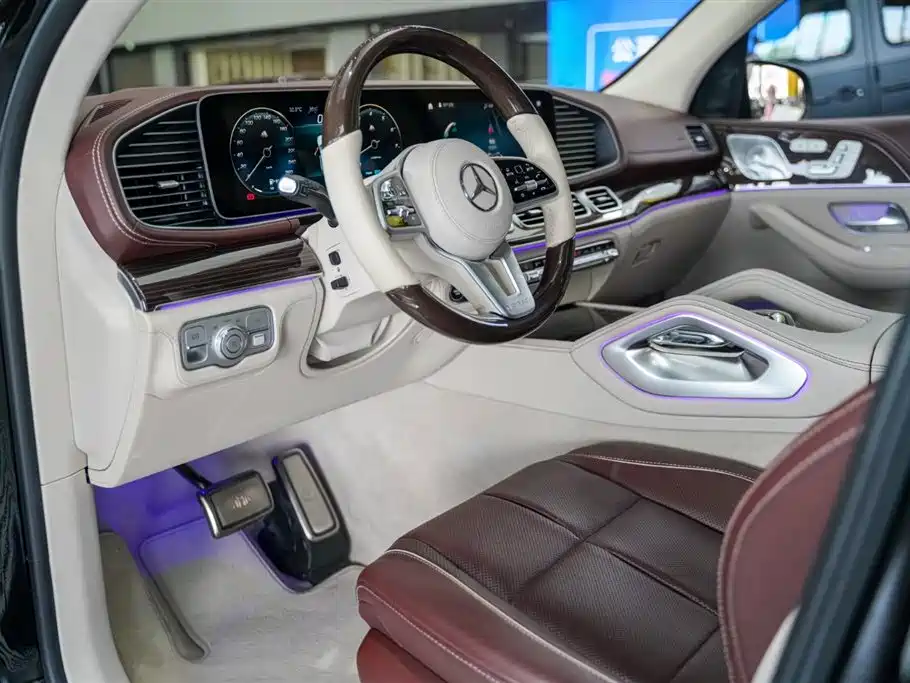 Mercedes-Benz GLS 2021 — фото 2