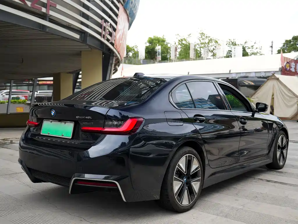 BMW i3 2023 — фото 11