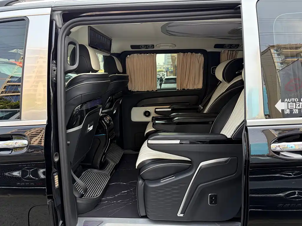 Mercedes-Benz Vito 2023 — фото 12