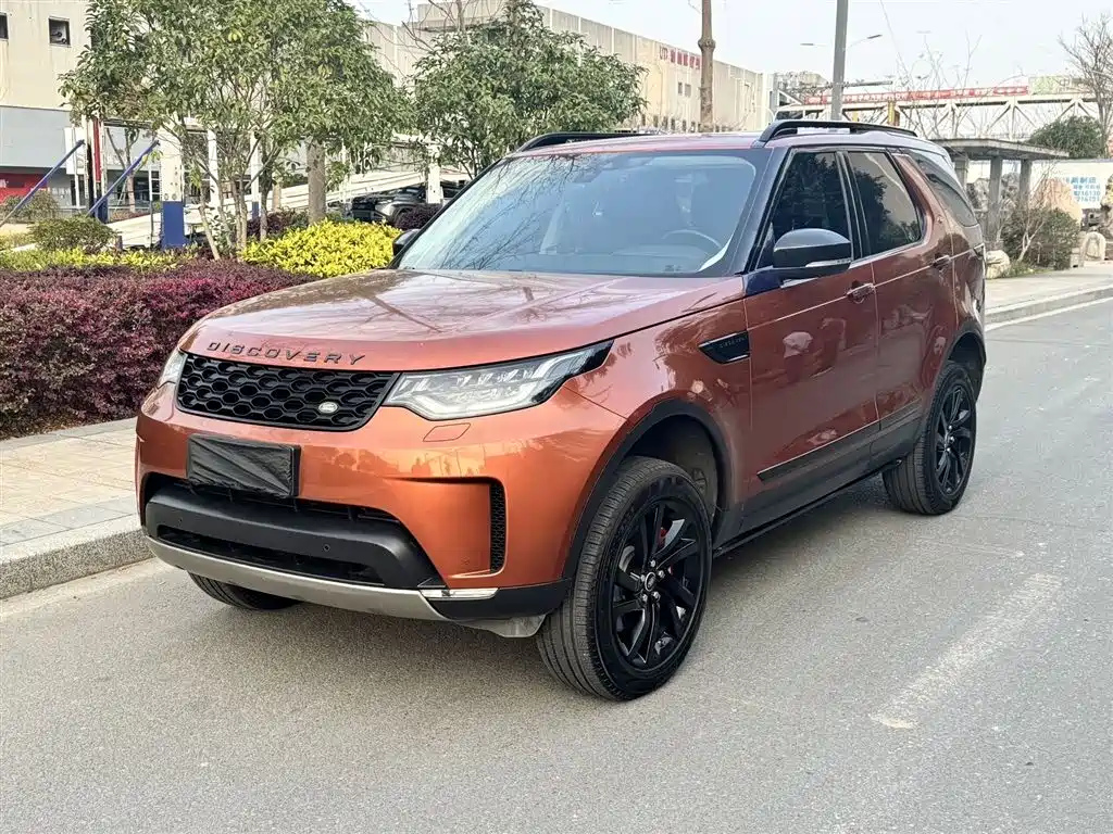 Land Rover Discovery 2017 — фото 1