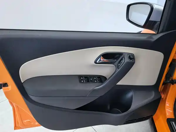 Volkswagen Polo 2013