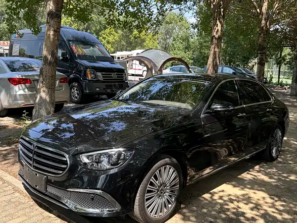 Mercedes-Benz E-Class 2021