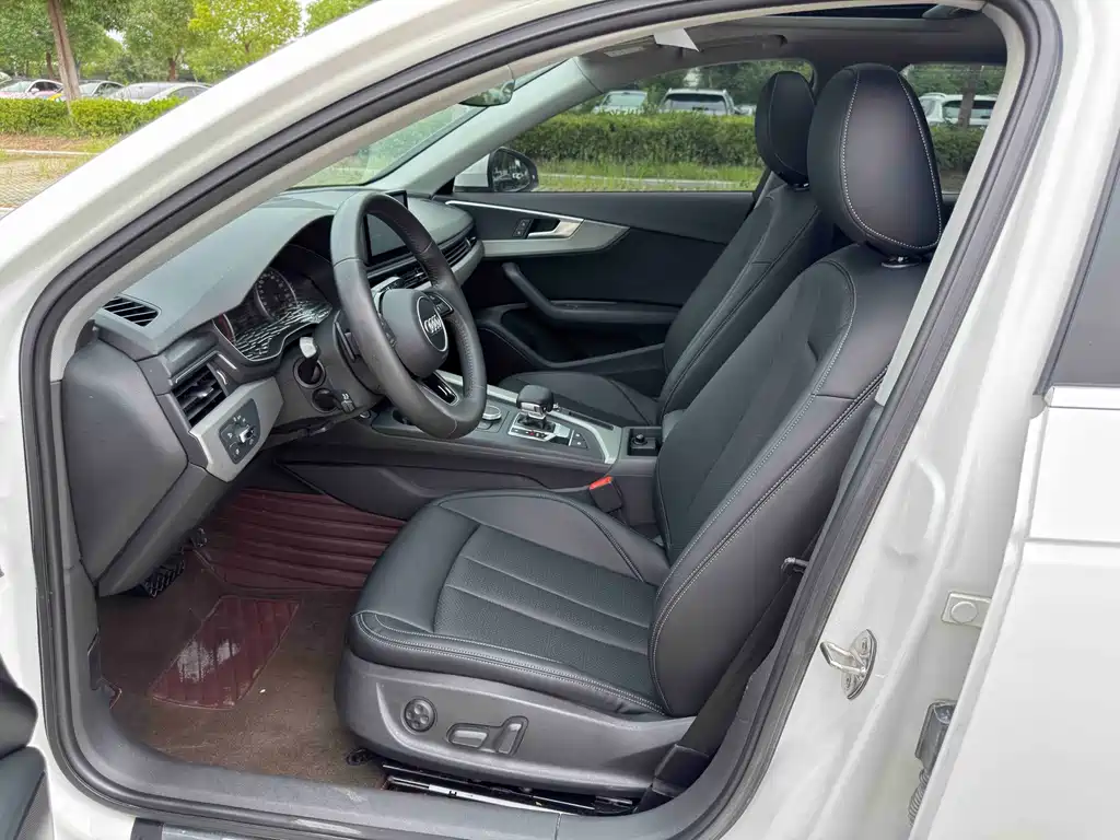 Audi A4L 2017