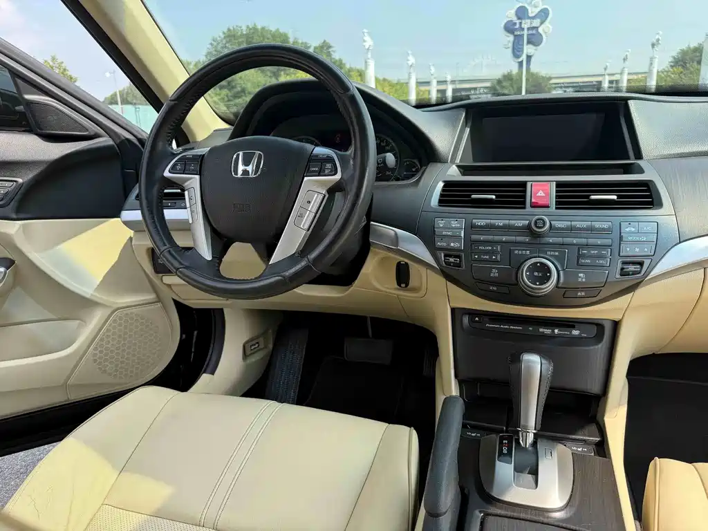 Honda Crosstour 2016 — фото 14