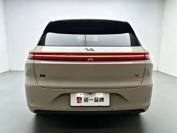 Li Auto L6 2024