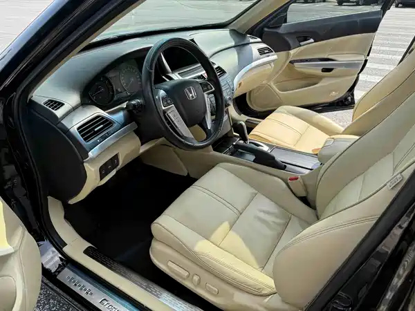 Honda Crosstour 2016