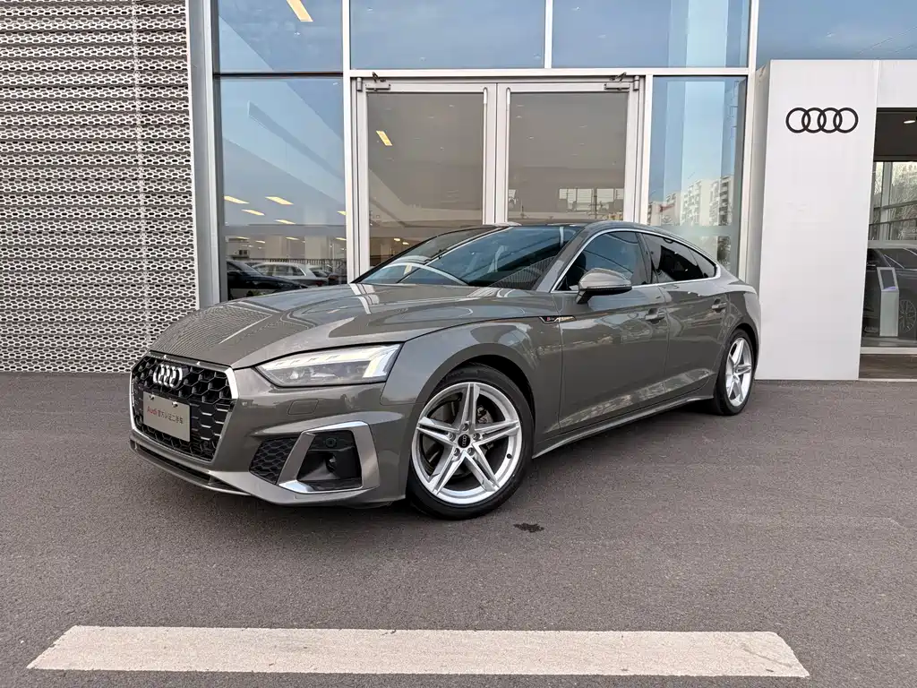 Audi A5 2024 — фото 1