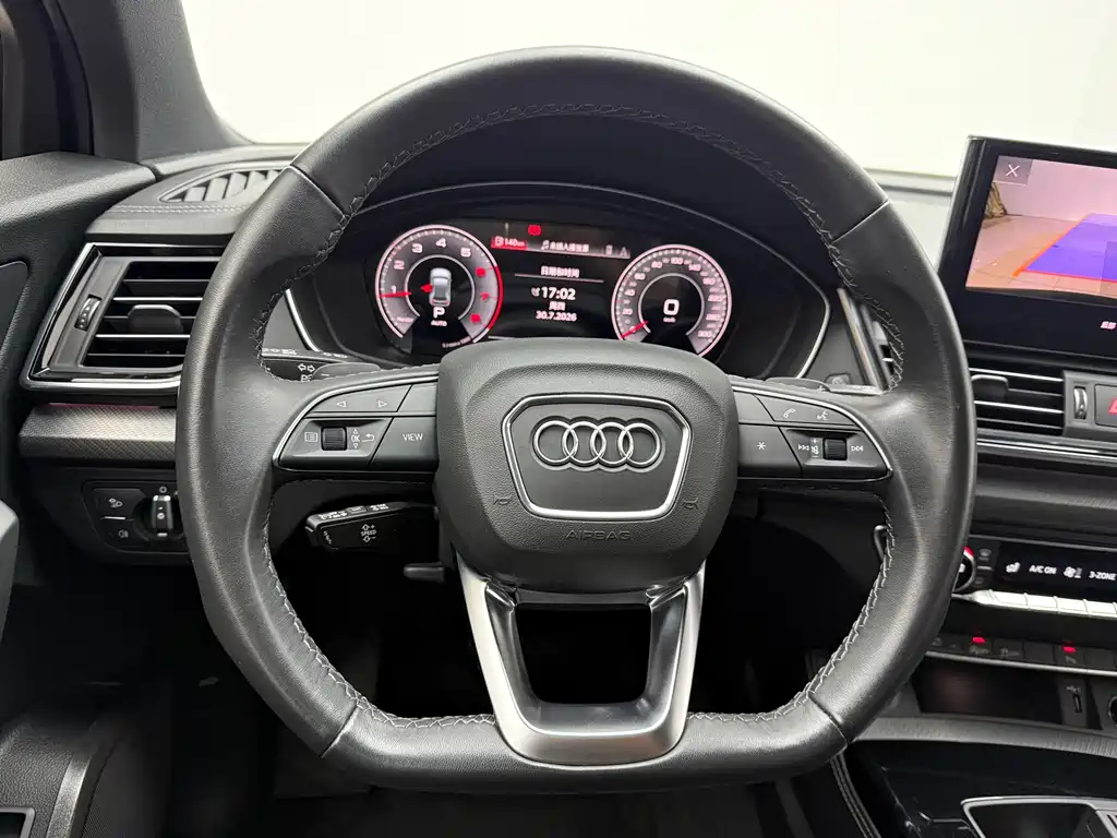 Audi Q5L 2023 — фото 9