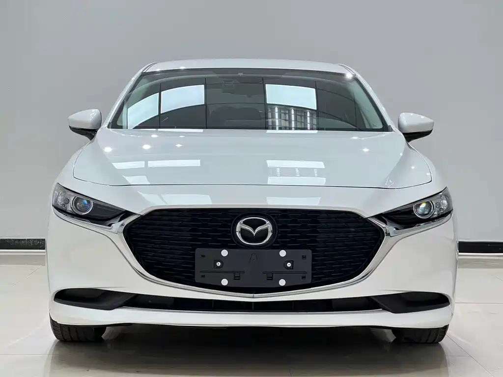 Mazda 3 Axela 2022