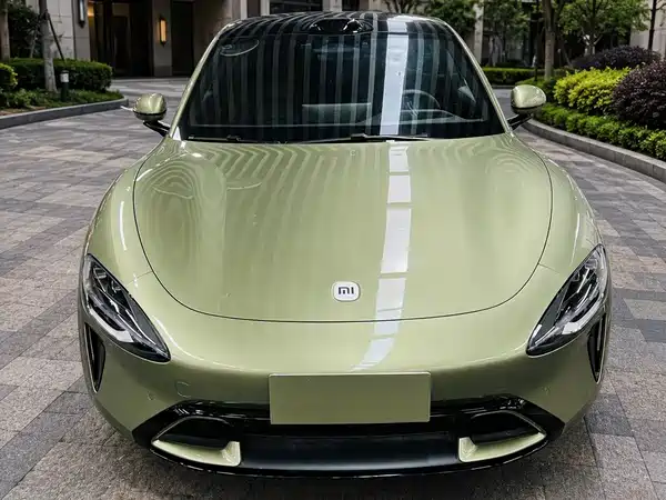 Xiaomi SU7 2024