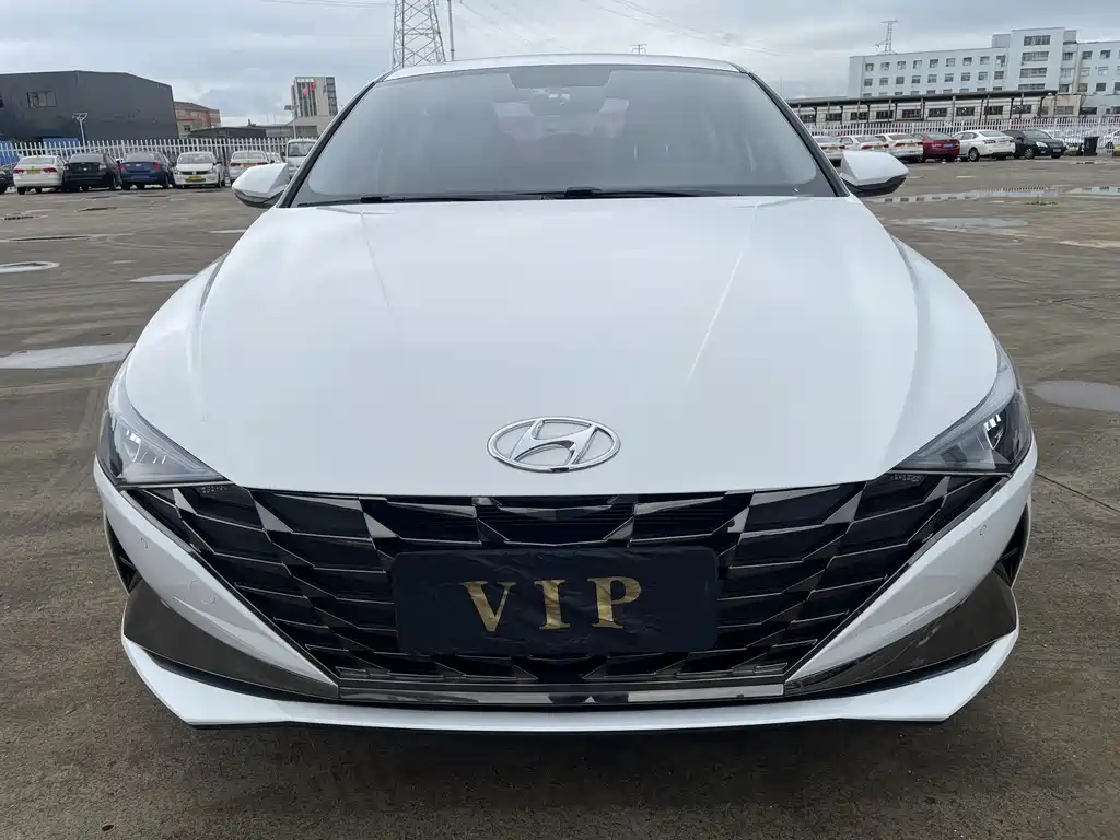 Hyundai Elantra 2021 — фото 24