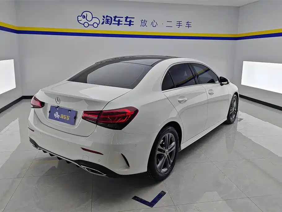 Mercedes-Benz A-Class 2021 — фото 3