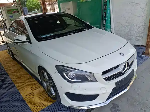 Mercedes-Benz CLA 2015