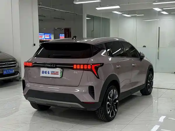 Lynk & Co 06 EM-P 2023