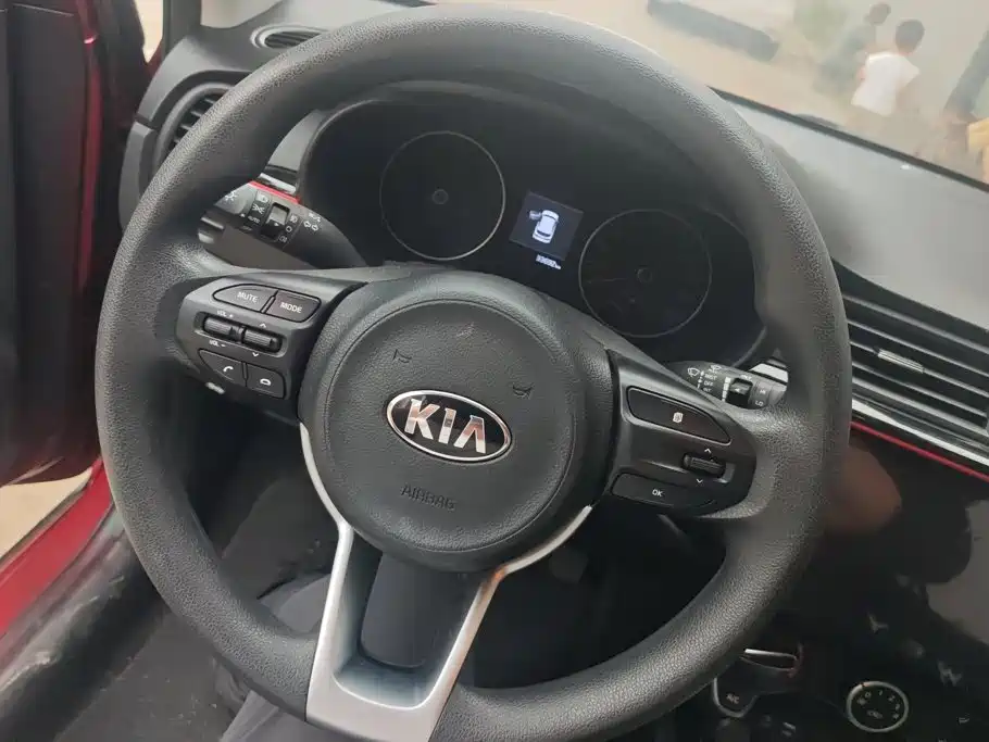 Kia KX CROSS 2018 — фото 15