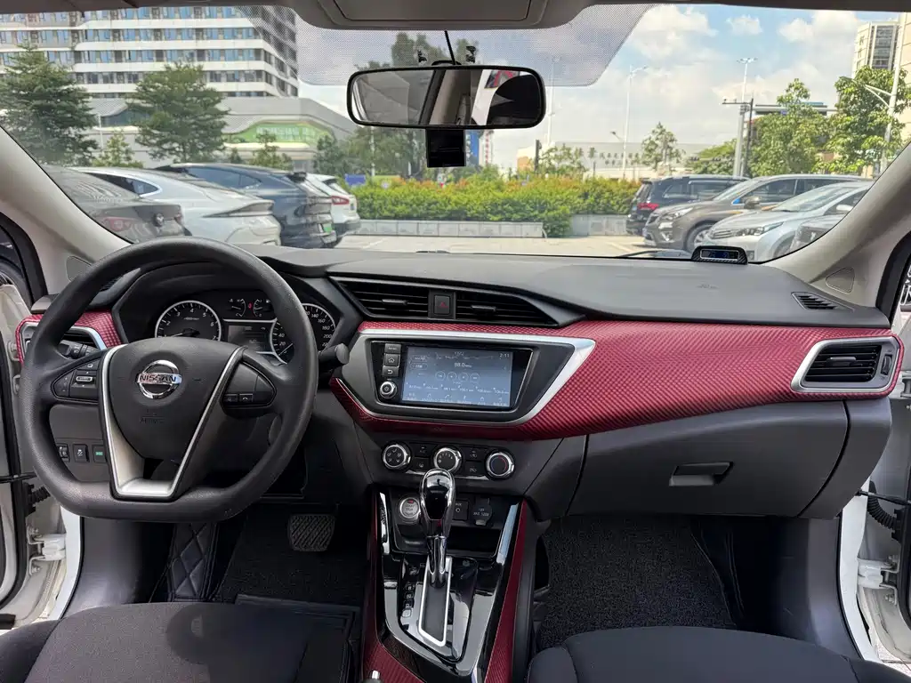 Nissan Bluebird 2018 — фото 11