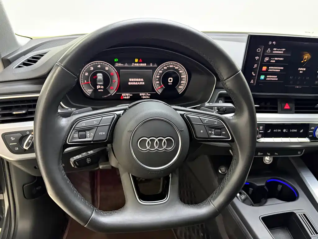 Audi A4L 2023 — фото 17