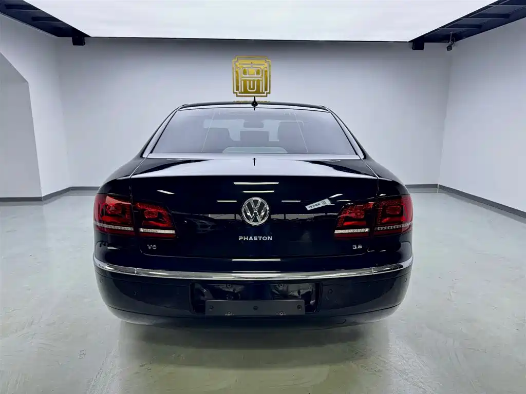 Volkswagen Phaeton 2016