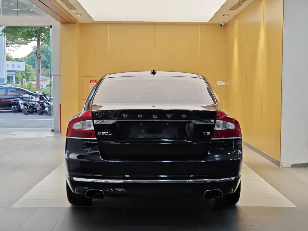 Volvo S80L 2015 — фото 29